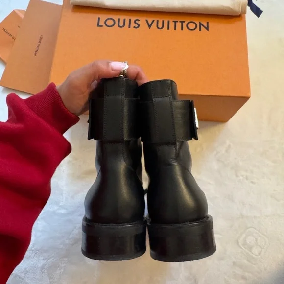 Louis Vuitton Wonderland Boots - Picture 5 of 8